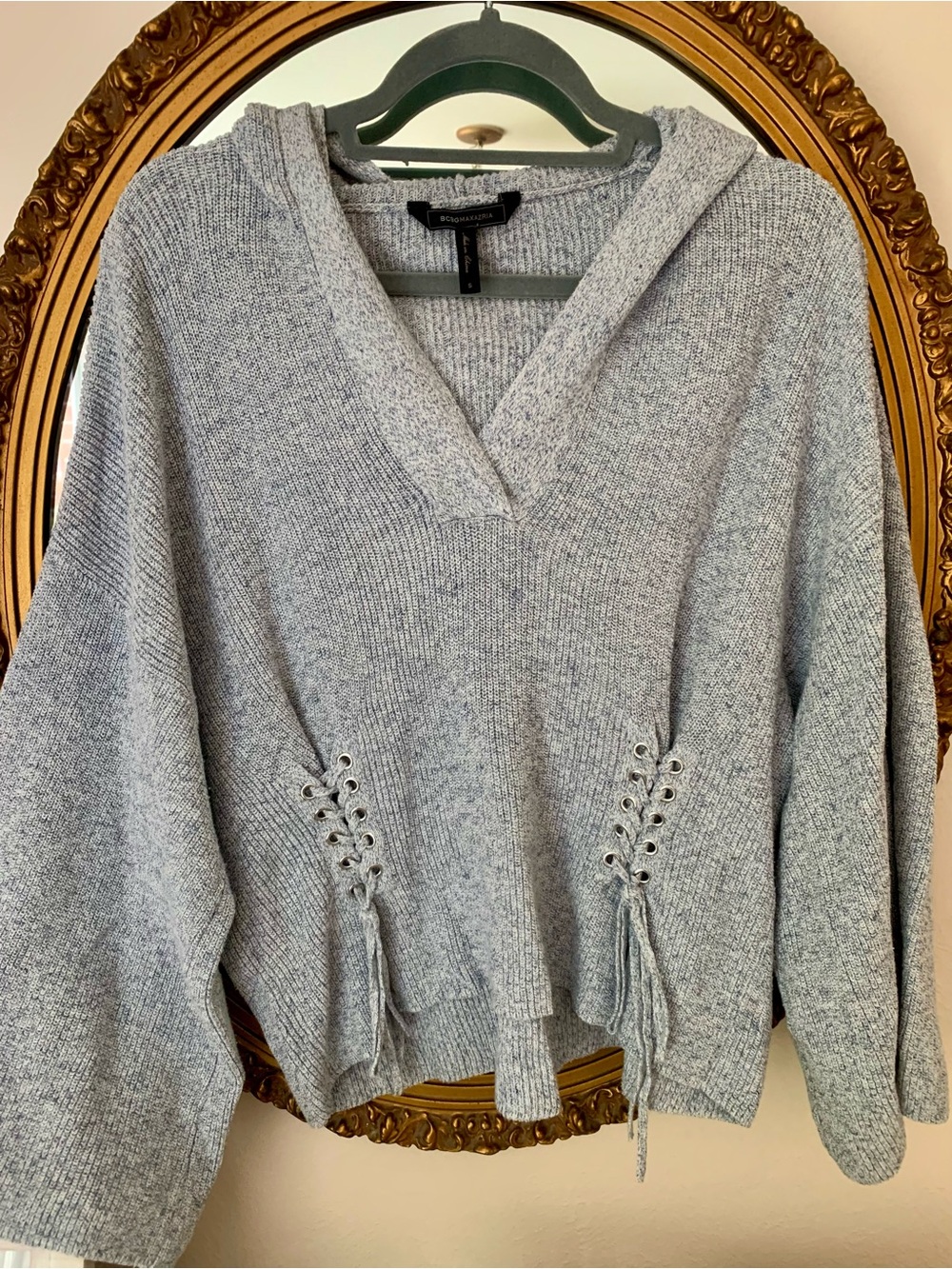 BCBGMaxAzria Light Gray V-Neck Hooded Knit Sweater with Lace-Up Detail